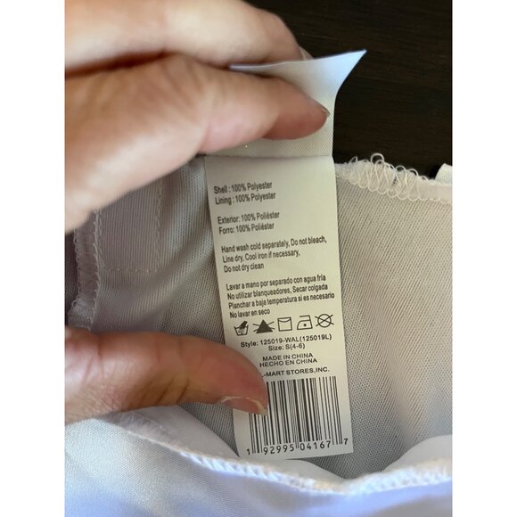 NWT Disney Girls Small (4-6) Encanto Mirabel Halloween Costume Purim Dress - Picture 4 of 4